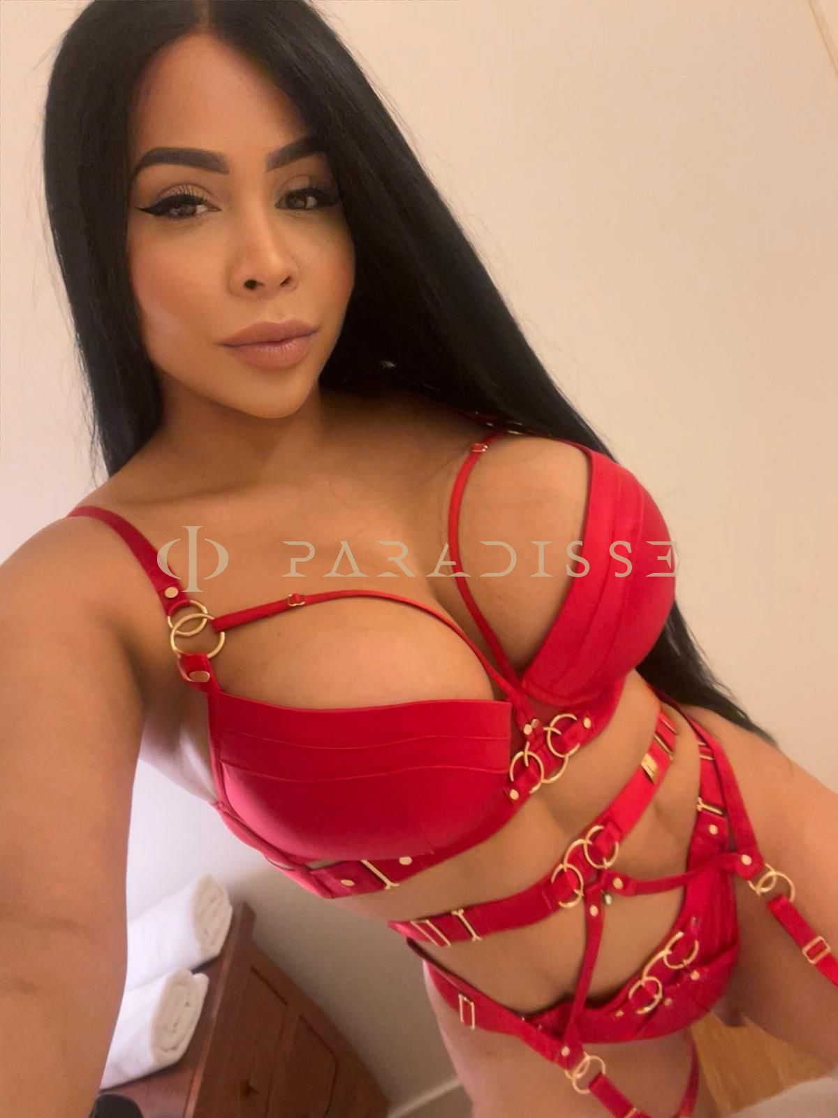 Escorts VIP Paradisse - Oriana - Masajes